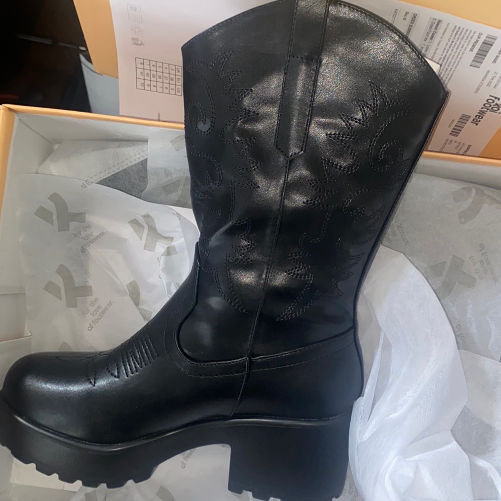 Wintu Long Chunky Western Boots